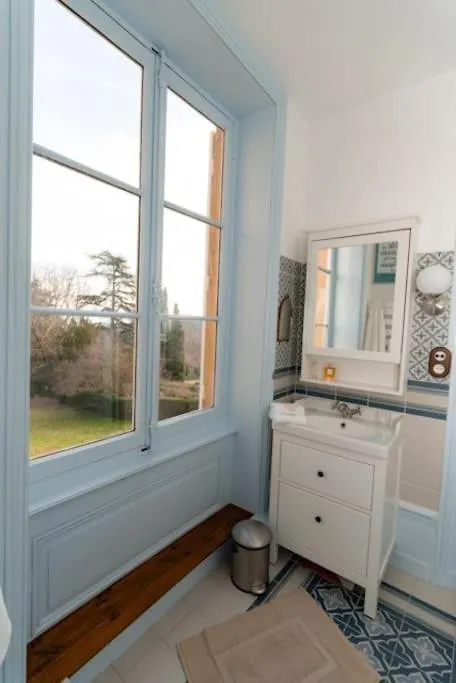 Gite Ou Chambres D'Hotes Au Chateau De Montclair Pommiers  0*, Pommiers (Rhone) France