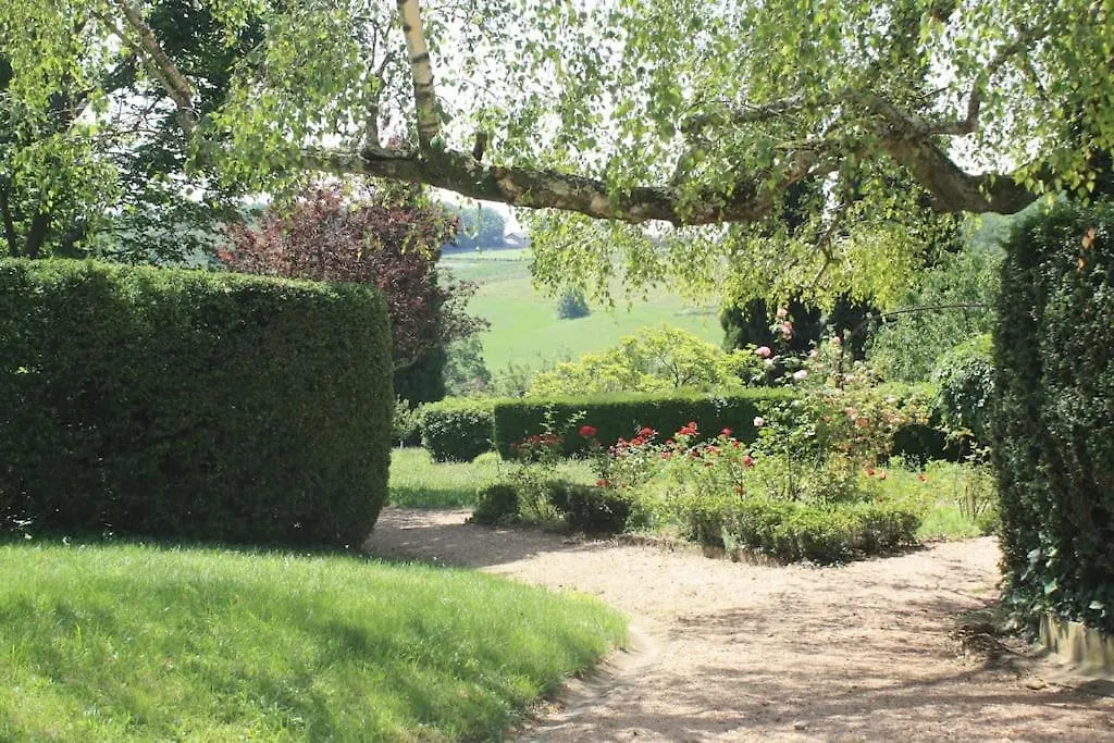 Gite Ou Chambres D'Hotes Au Chateau De Montclair Pommiers  Apartment